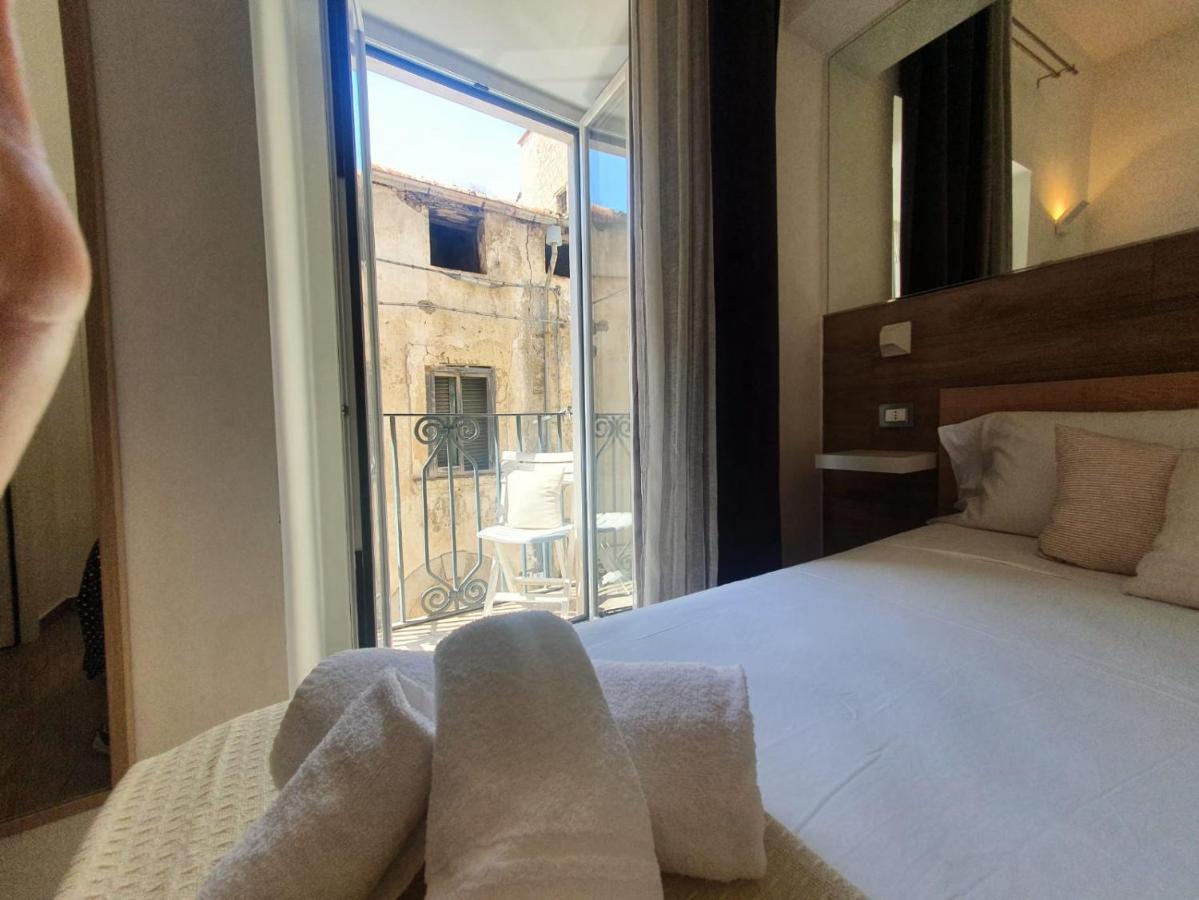 Casa Sofia- Fondi Vertice Rooms Dış mekan fotoğraf